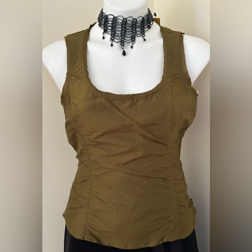 Areli Collection Herms NWT Vertgrn Green  Zipper Closure On Side Sz 8 100% Silk.